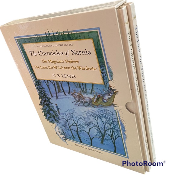 The Chronicles of Narnia by C.S. Lewis Boxed Set - Picture 2 of 5